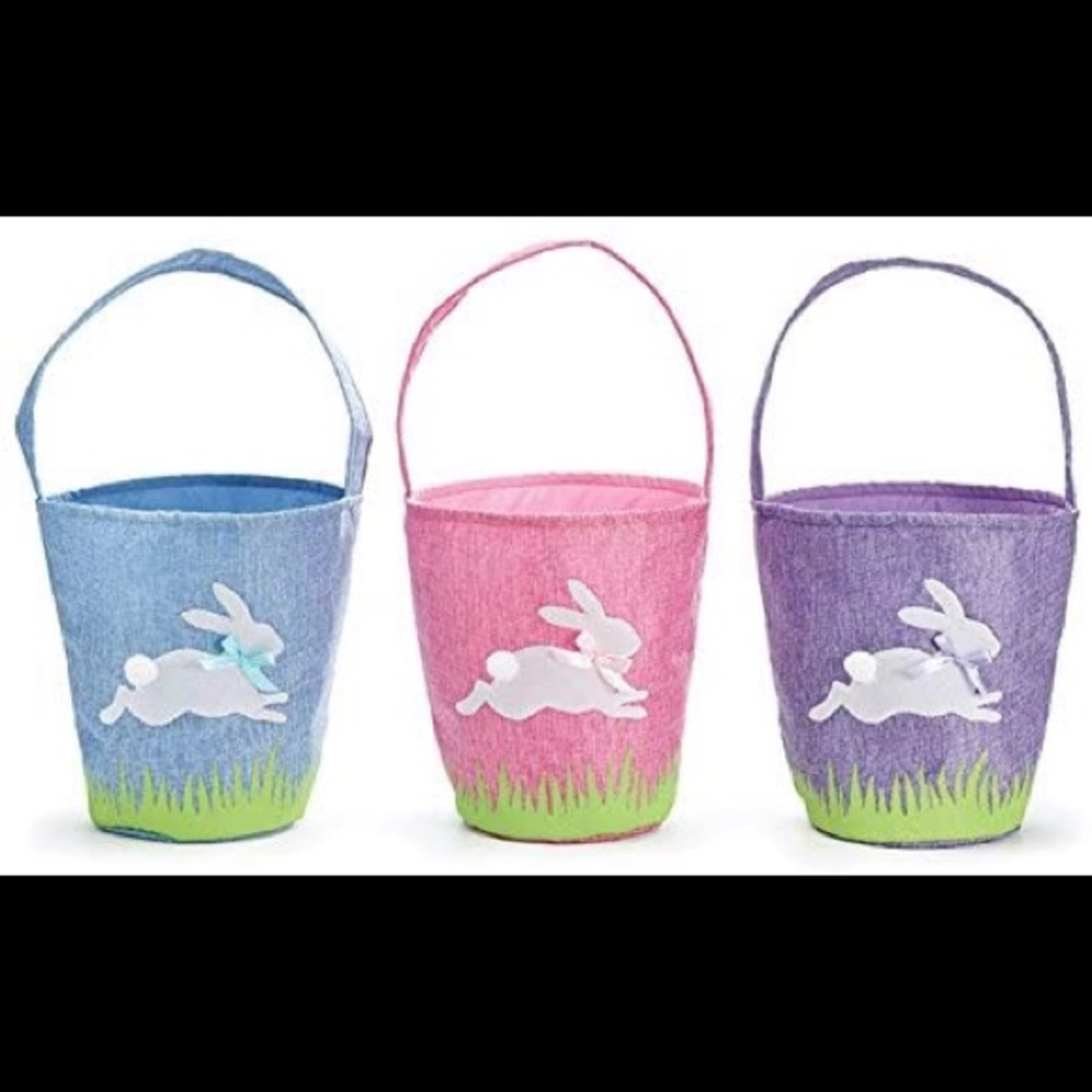 Brand new! Set of 3 Easter bucket totes!